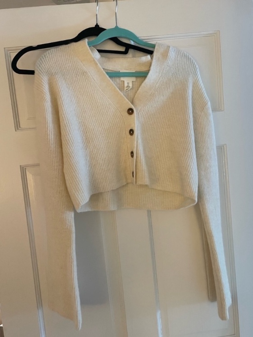 H&M Cream Cropped Button-Front Ribbed Cardigan